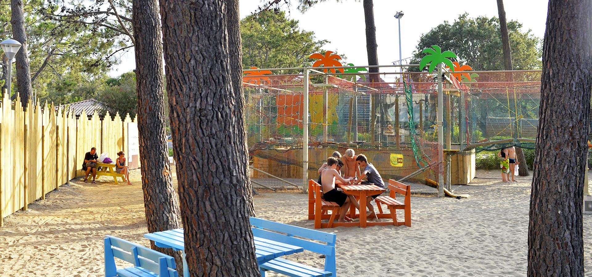 Camping san damiano jeux enfants mini parcours aventure parc